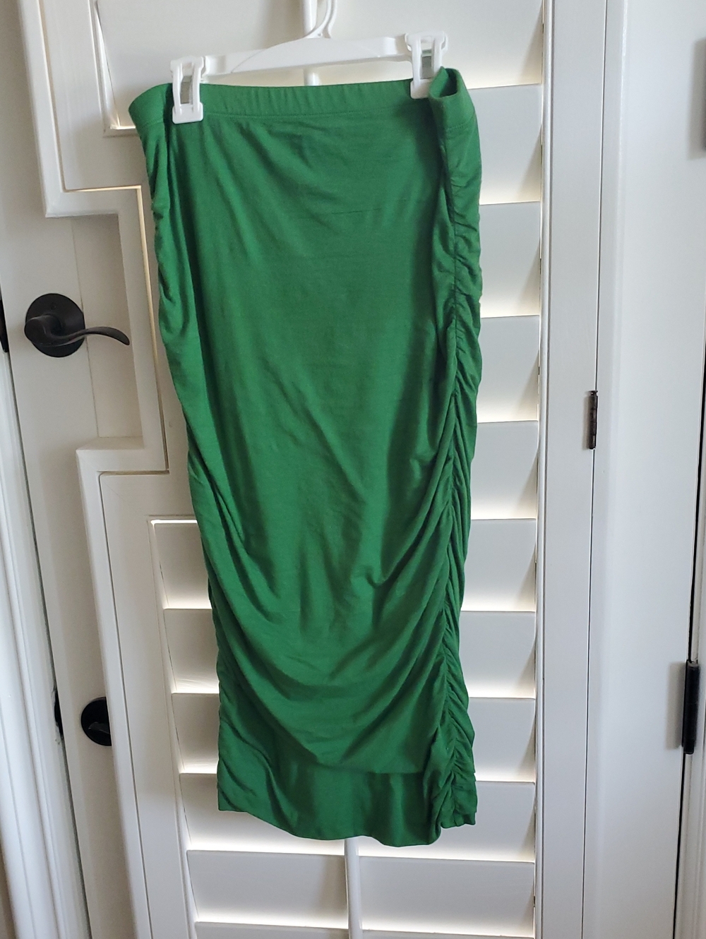 Velvet by Graham & Spencer Green Ruched Midi Skirt